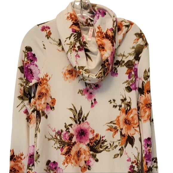 NWOT Red Lolly BOHO Floral Top Sweater Size Medium Cowl Neck - Picture 1 of 16
